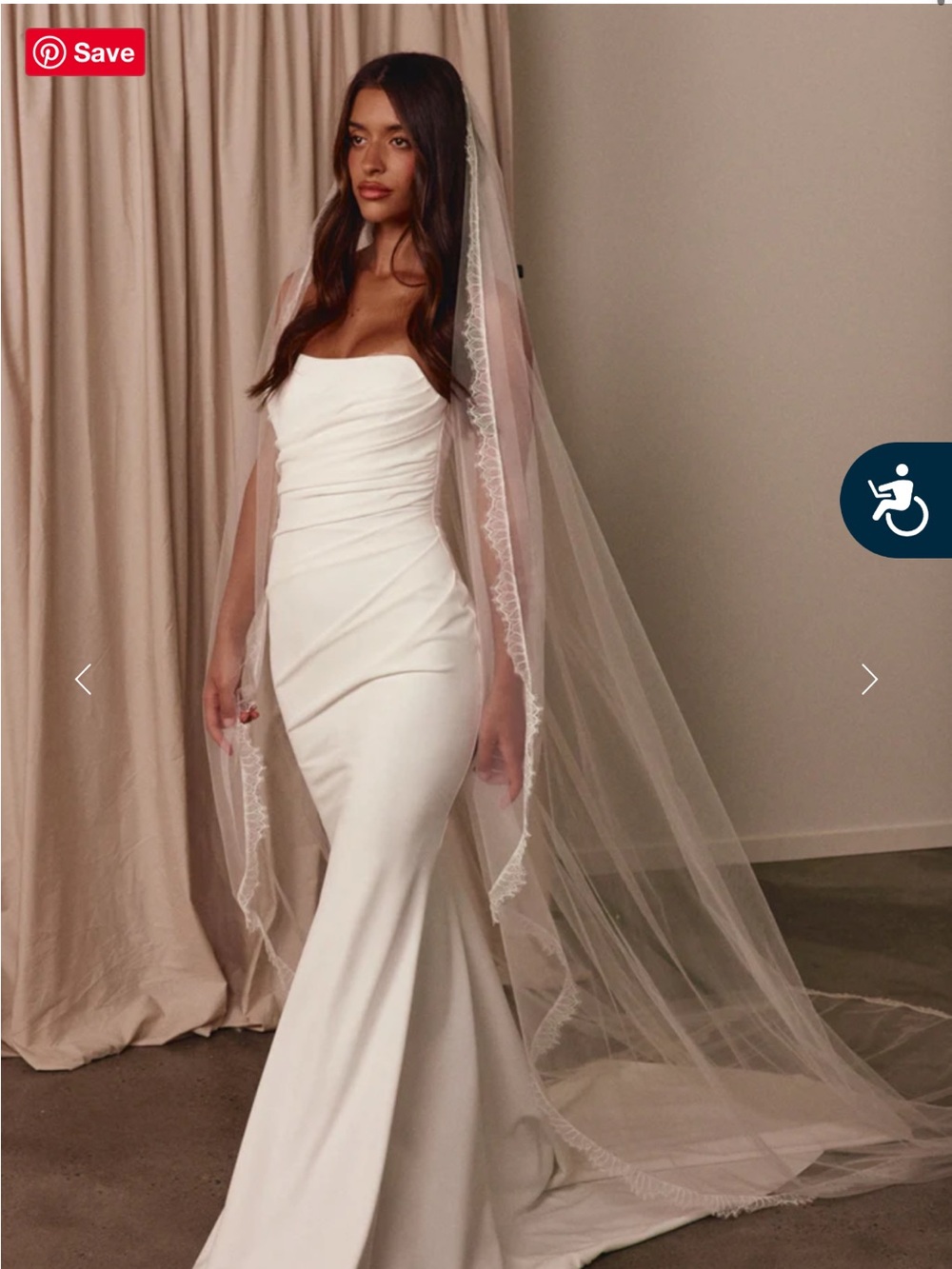 Grace Loves Lace Lumi Veil